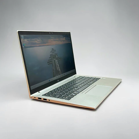 HP Elitebook 840 G8 / i7-1165G7 / 16GB RAM / 512GB SSD / Pantalla 14 FHD