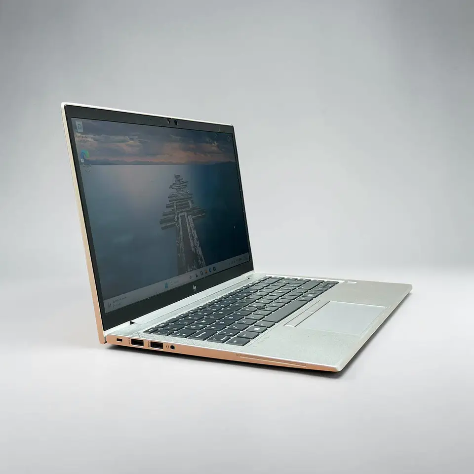 HP Elitebook 840 G8 / i7-1165G7 / 16GB RAM / 512GB SSD / Pantalla 14 FHD 4