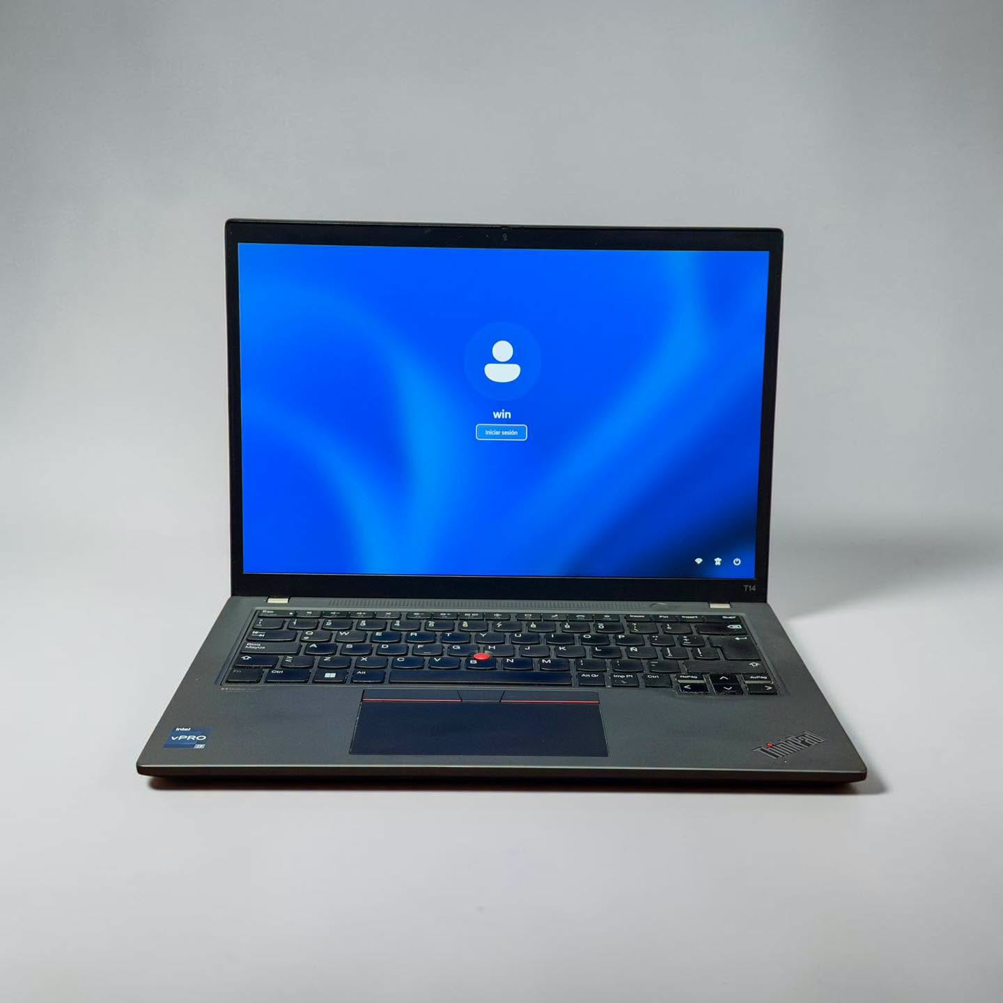 Lenovo ThinkPad T14 Gen 3 Core I7-12va | 16GB RAM | 512GB SSD [21AJS0CG00] - Buen Estado