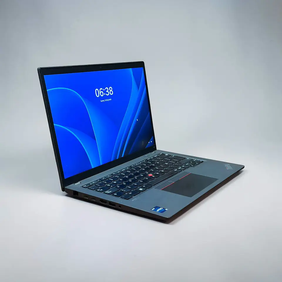 Lenovo Thinkpad T14 Gen 3 / i7-1265U / 16GB RAM / 512GB SSD / Pantalla 14 FHD IPS 3