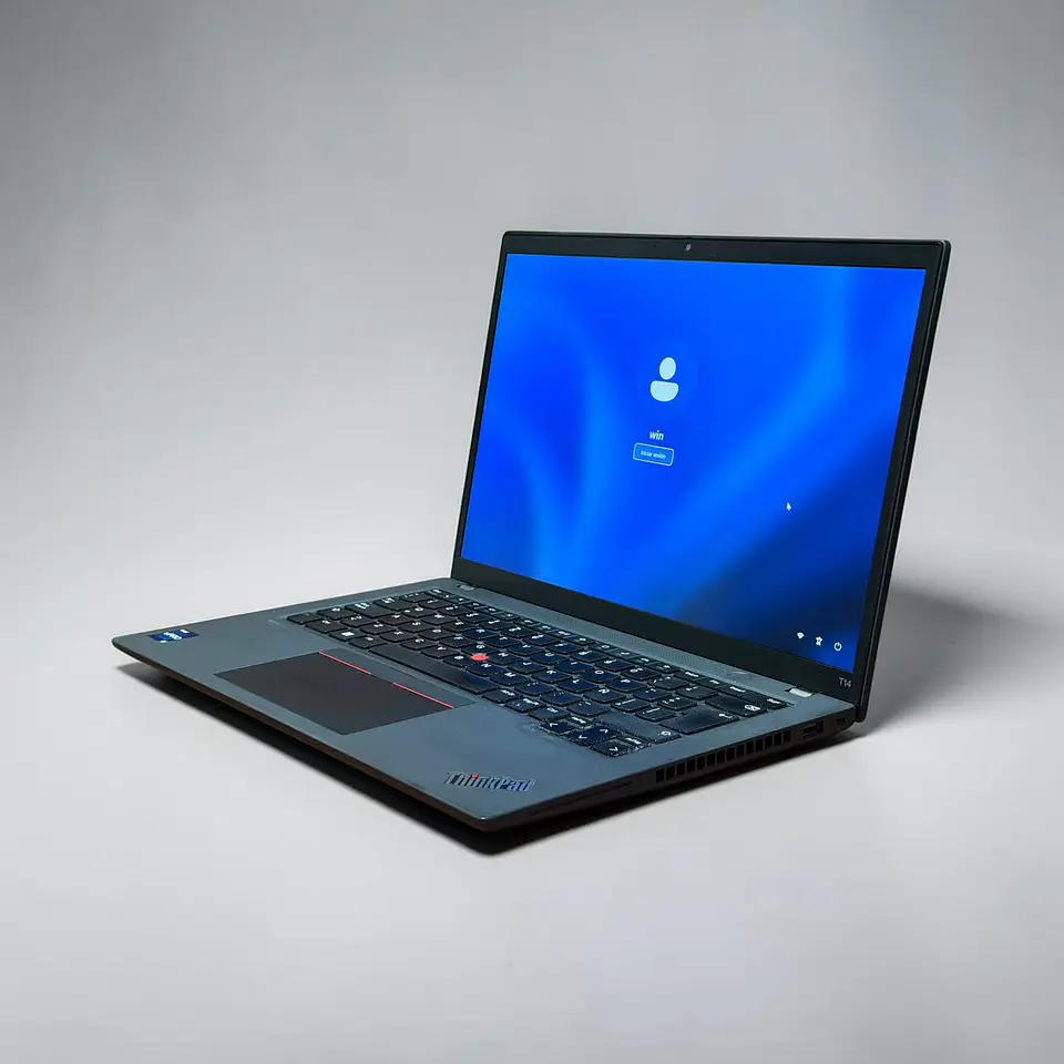 Lenovo Thinkpad T14 Gen 3 / i7-1265U / 16GB RAM / 512GB SSD / Pantalla 14 FHD IPS 5