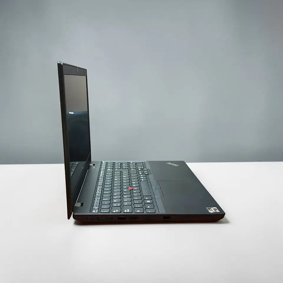 Lenovo Thinkpad L15 Gen 1 / AMD Ryzen 3 4450U / 512GB SSD / 8GB RAM / Pantalla 15,6 HD 2