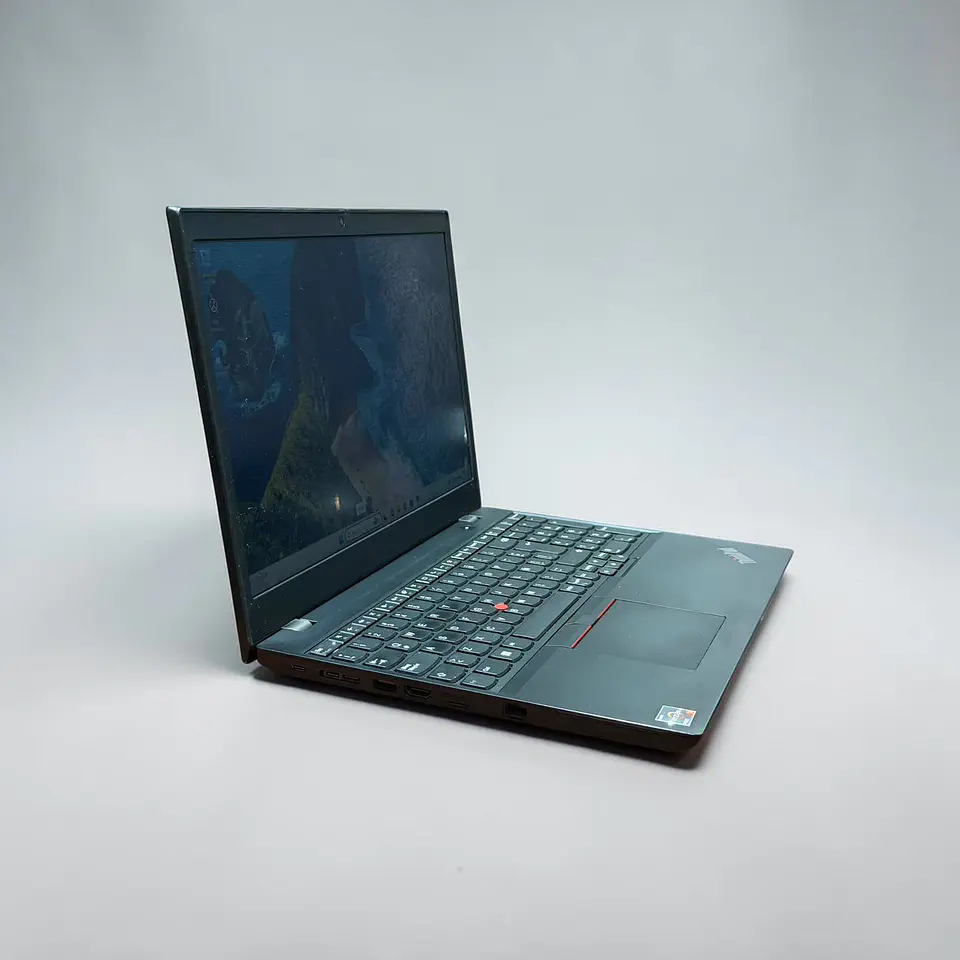 Lenovo Thinkpad L15 Gen 1 / AMD Ryzen 3 4450U / 512GB SSD / 8GB RAM / Pantalla 15,6 HD 4