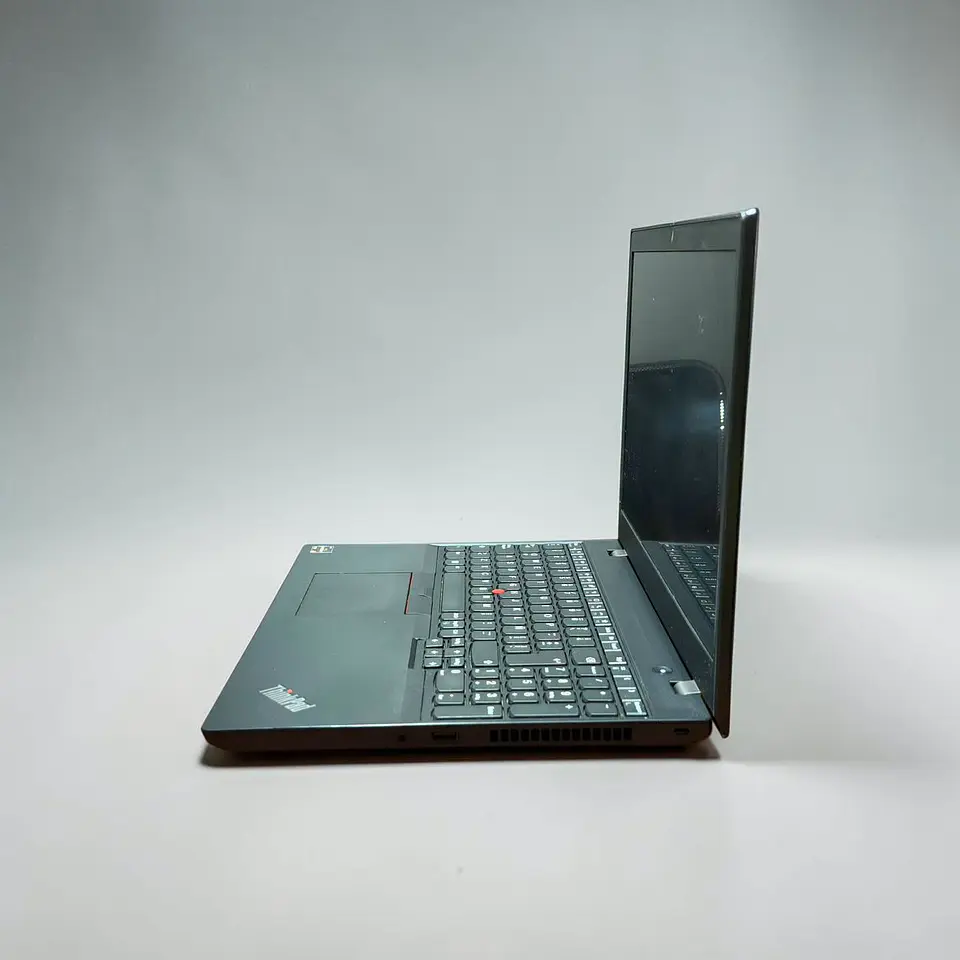 Lenovo Thinkpad L15 Gen 1 / AMD Ryzen 3 4450U / 512GB SSD / 8GB RAM / Pantalla 15,6 HD 7