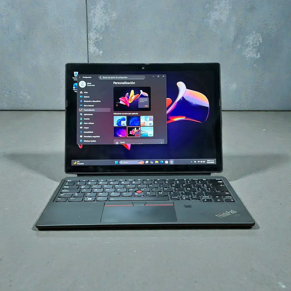 Thinkpad X12 Detachable Gen 1 / i5-1140G7 / 16GB RAM / 512GB SSD / Pantalla 12,3 FHD Convertible 8