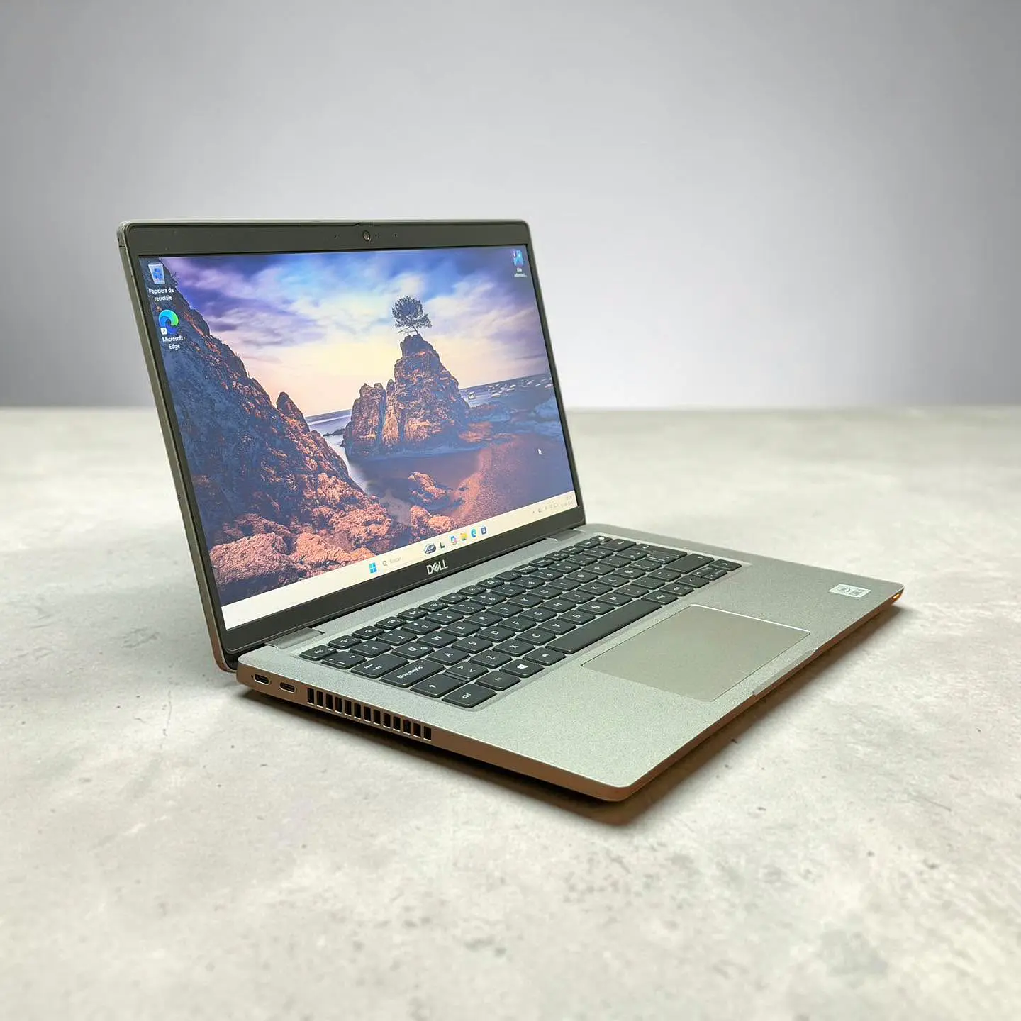 Dell latitude 5420 / i5-10210U / 8GB RAM / 256GB SSD / Pantalla 14 HD 4