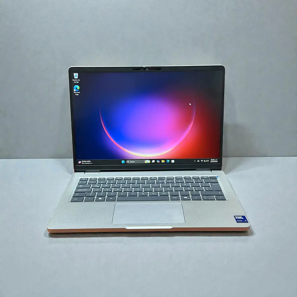 Dell Pro 14 PC14250 / Ultra 5 235U / 16GB RAM / 512GB SSD / Pantalla 14 FHD 3
