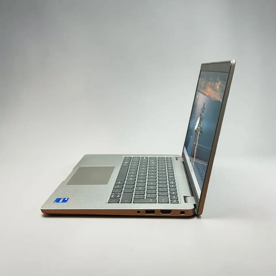 Dell latitude 5440 / i7-1355U / 16GB RAM / 512GB SSD / Pantalla 14 FHD 2