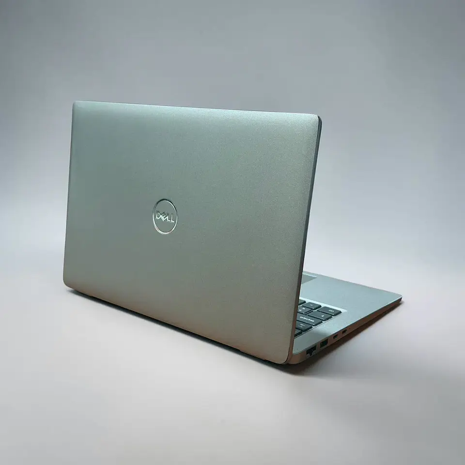 Dell latitude 5440 / i7-1355U / 16GB RAM / 512GB SSD / Pantalla 14 FHD 3