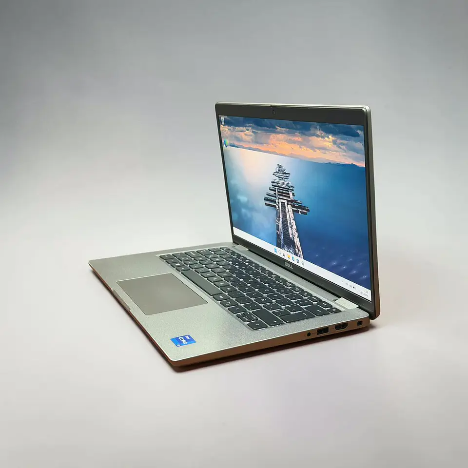 Dell latitude 5440 / i7-1355U / 16GB RAM / 512GB SSD / Pantalla 14 FHD 5
