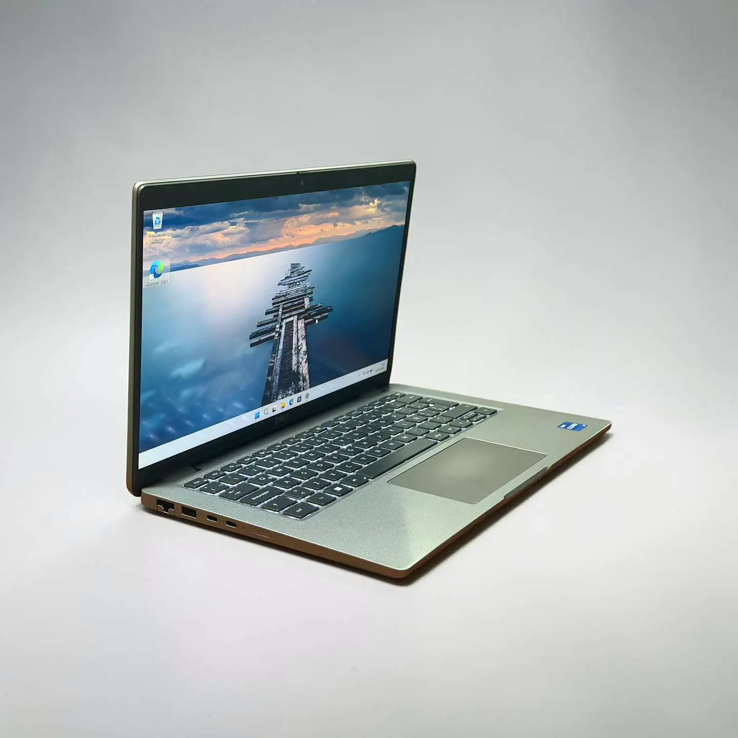 Dell latitude 5440 / i7-1355U / 16GB RAM / 512GB SSD / Pantalla 14 FHD 6