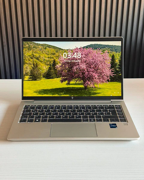 HP Elitebook 640 G10 / i5-1335U / 16GB RAM / 512GB SSD / Pantalla 14 FHD