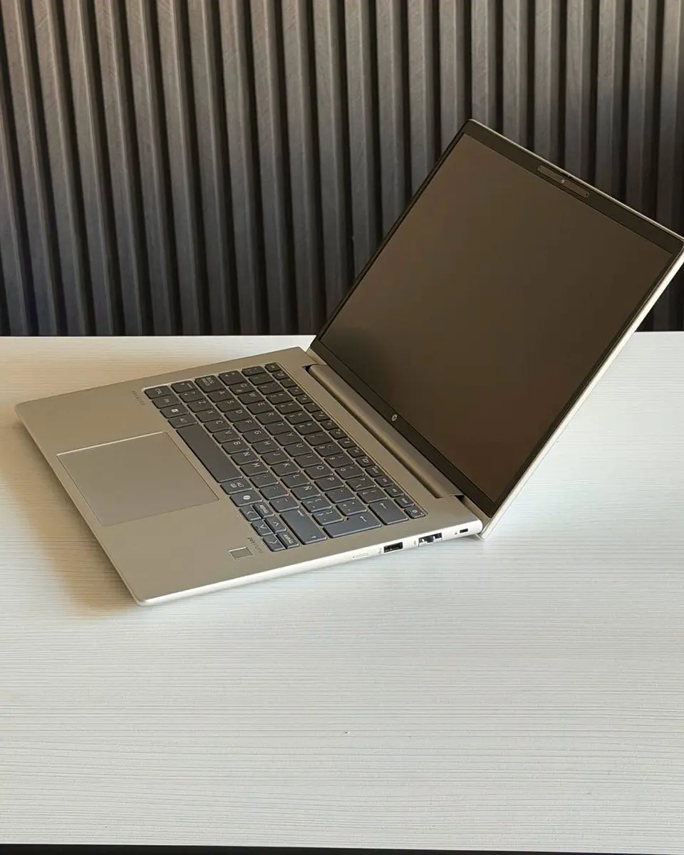 HP Probook 445 G11 / Ryzen 5 7535U / 16GB RAM / 512GB SSD / Pantalla 14 FHD 5