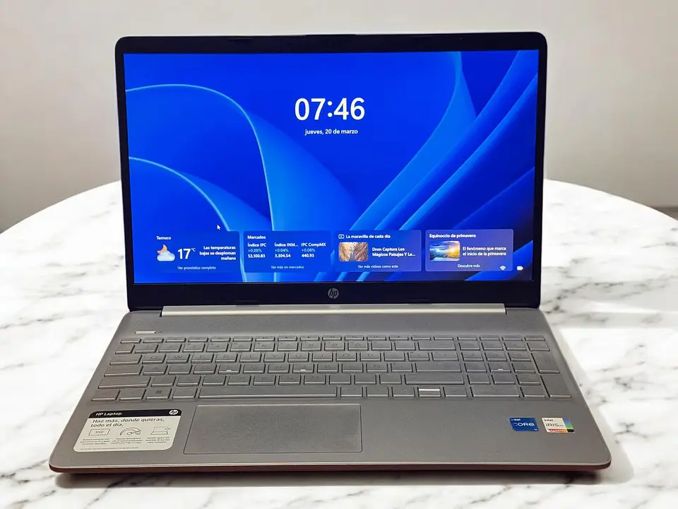 HP 15 DY / i5-1135G7 / 8GB RAM / 256GB SSD / Pantalla 15,6 FHD 3