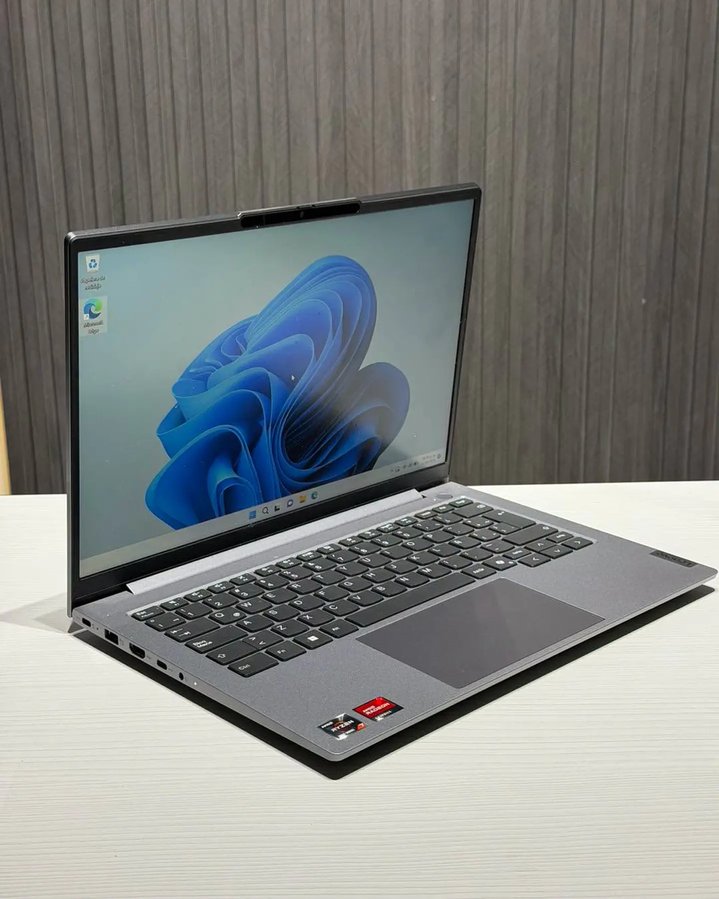Lenovo Thinkbook 14 G7 / Ryzen 7 7735HS / 16GB RAM / 512GB SSD / Pantalla 14 FHD  1