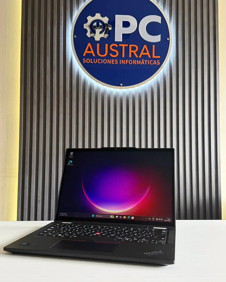 Lenovo Thinkpad X13 Gen 5 2 en 1 / Ultra 5 125U / 32GB RAM / 512GB SSD / Pantalla 13,3 FHD Tactil 3