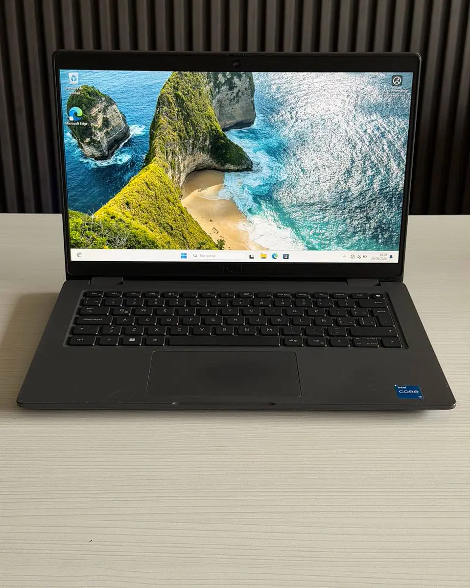 Dell latitude 3440 / i5-1335U / 16GB RAM / 256GB SSD / Pantalla 14 FHD 3