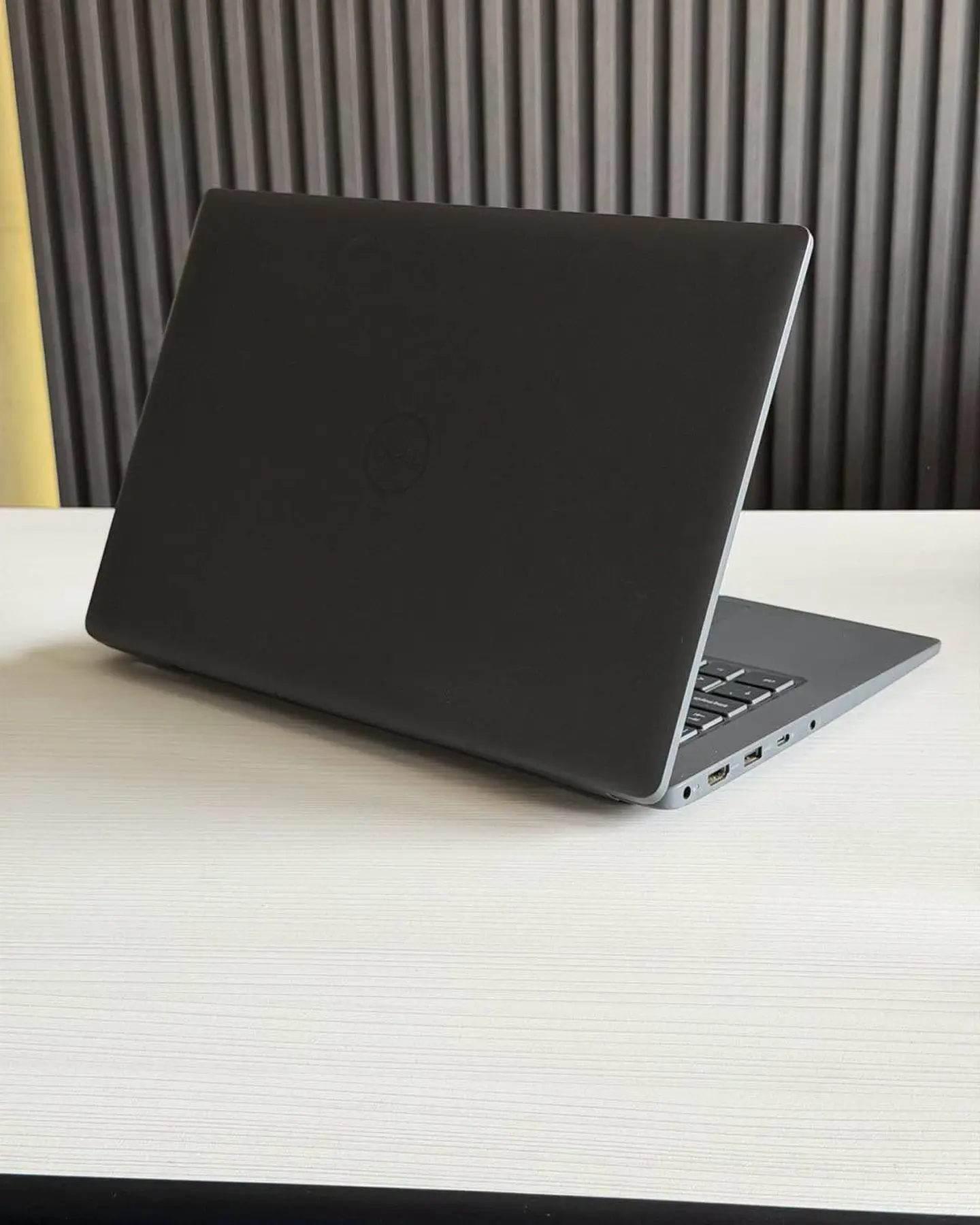 Dell latitude 3440 / i5-1335U / 16GB RAM / 256GB SSD / Pantalla 14 FHD 7