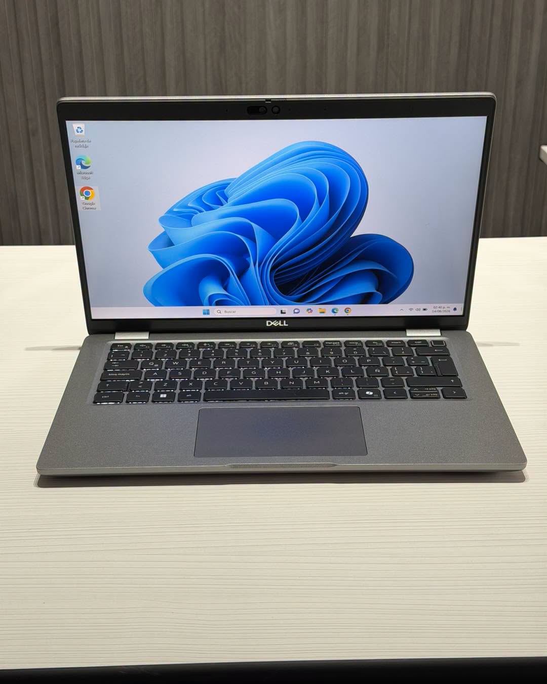 Dell Latitude 5450 Core Ultra 7 | 16GB RAM | 512GB SSD [210-BMPS-U7] - Buen Estado
