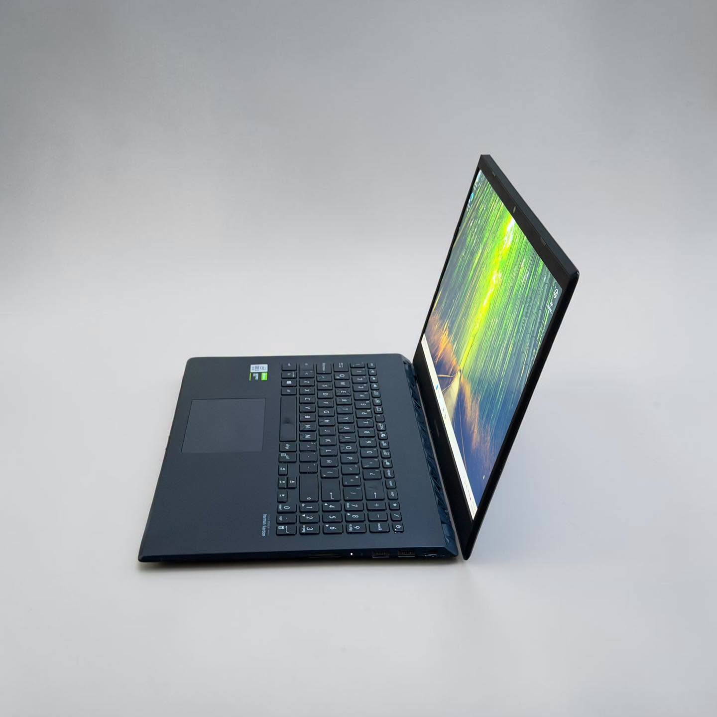 Asus X571 / i5-10300H / 12GB RAM / 512GB SSD / Pantalla 15,6 FHD / GTX 1650 (4GB)