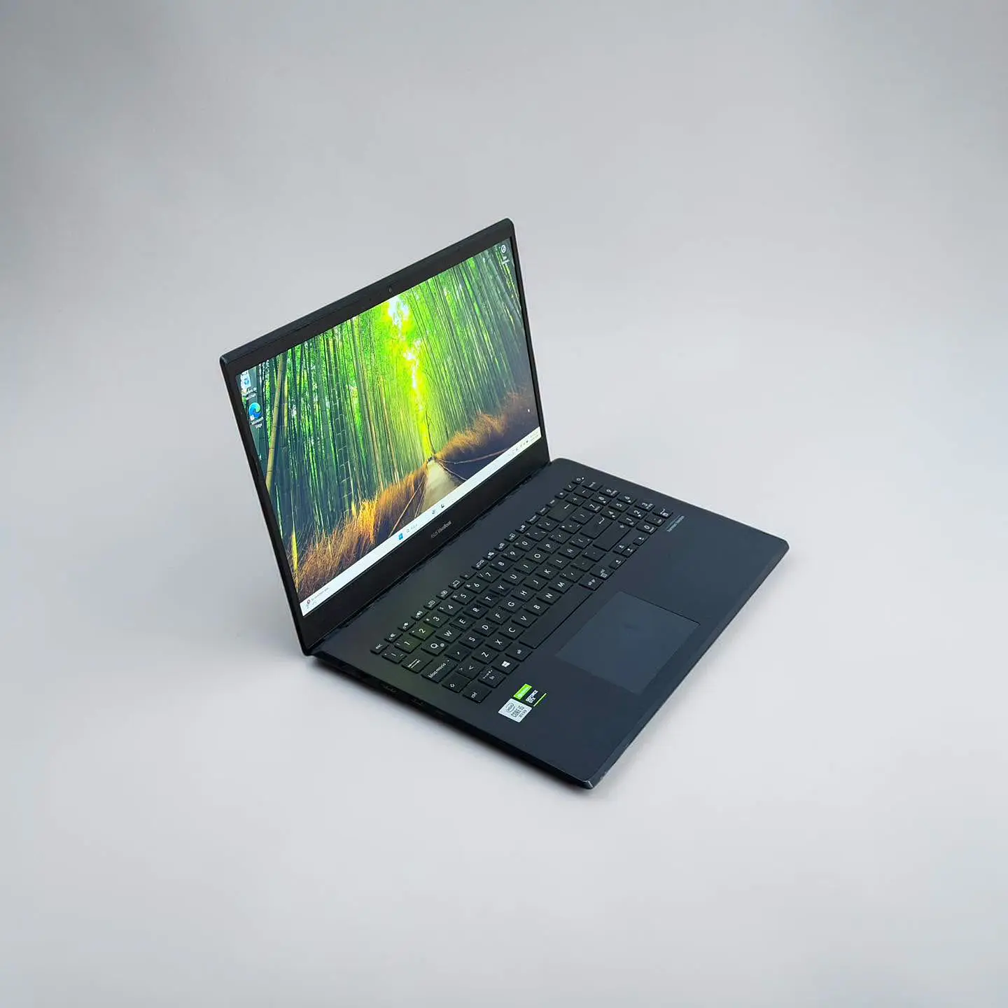 Asus X571 / i5-10300H / 12GB RAM / 512GB SSD / Pantalla 15,6 FHD / GTX 1650 (4GB) 2