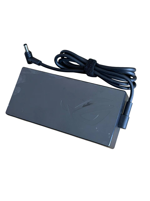 Cargador Asus 200W 6.0 x 3.7mm pin central
