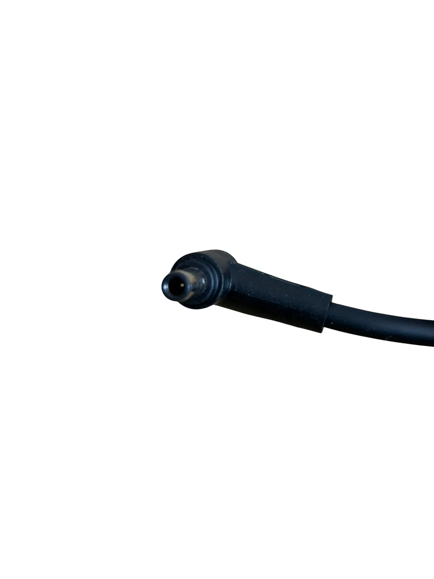 Cargador Asus 240w 6.0 x 3.7mm pin central 3