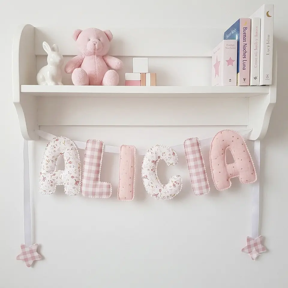 Guirnalda nombre bebé Florecitas pastel 1