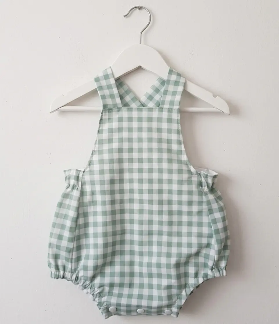  Conjunto corona cumpleaños y peto Vichy mint 2