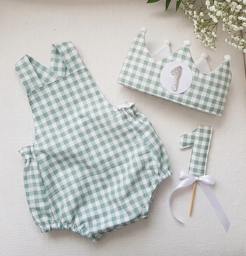  Conjunto corona cumpleaños y peto Vichy mint