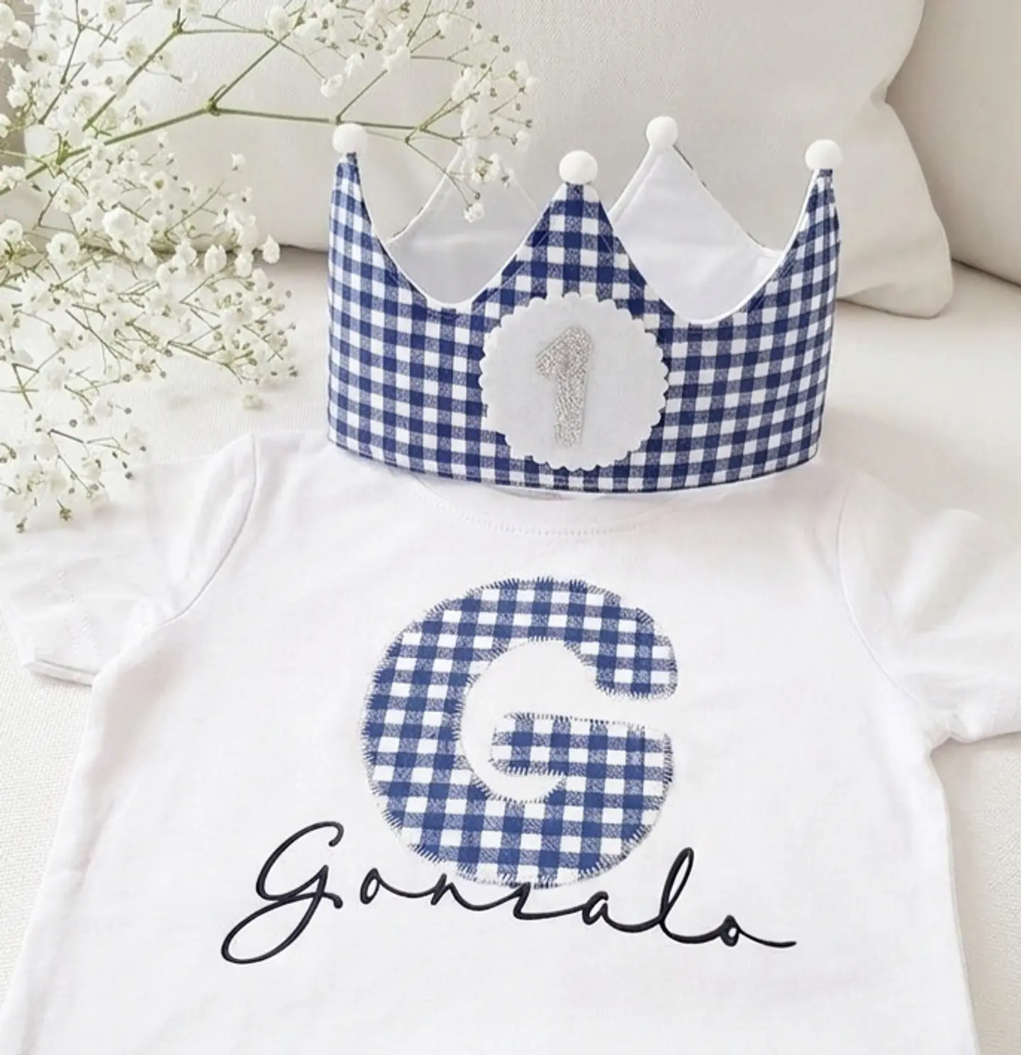  Conjunto corona de cumpleaños y camiseta Vichy azul marino 1