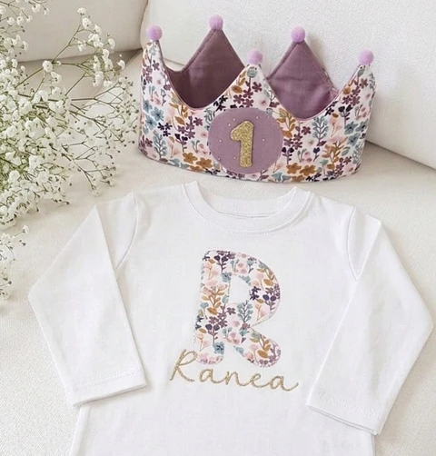  Conjunto corona de cumpleaños y camiseta Flores liberty lila y rosa