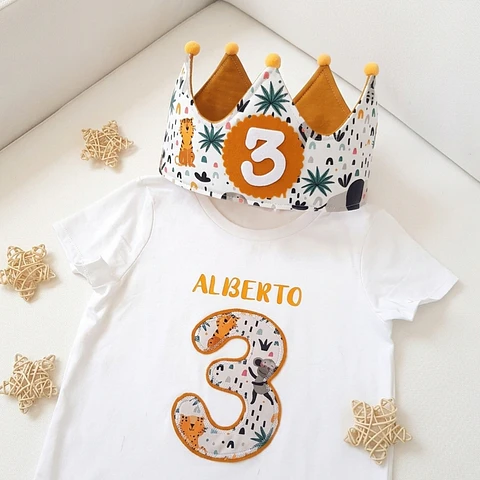  Conjunto corona de cumpleaños y camiseta Animales de la selva mostaza