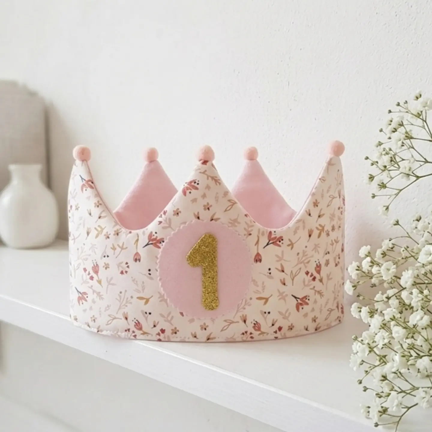  Conjunto corona cumpleaños y ranita Florecitas pastel 2