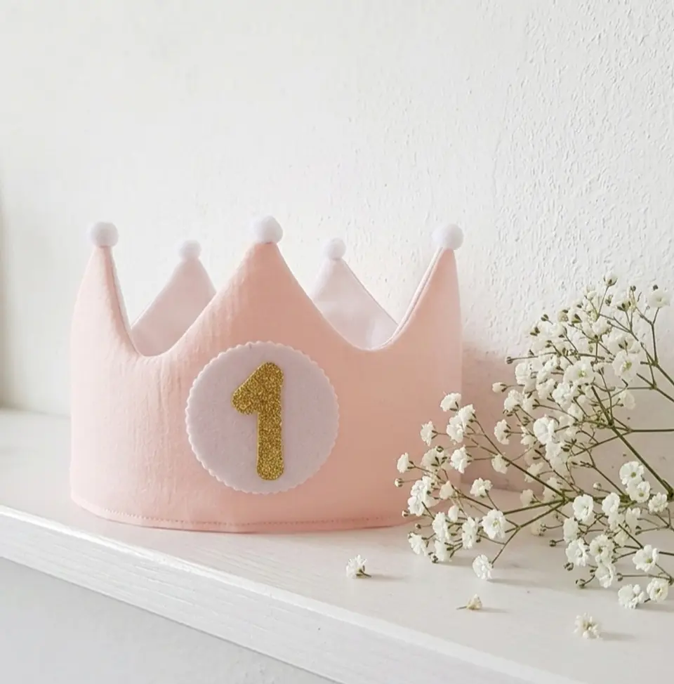 Corona de cumpleaños muselina rosa liso 1