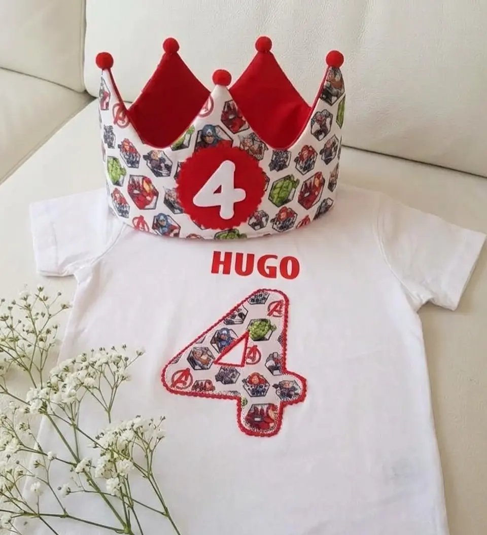  Conjunto corona de cumpleaños y camiseta Marvel superhéroes  1