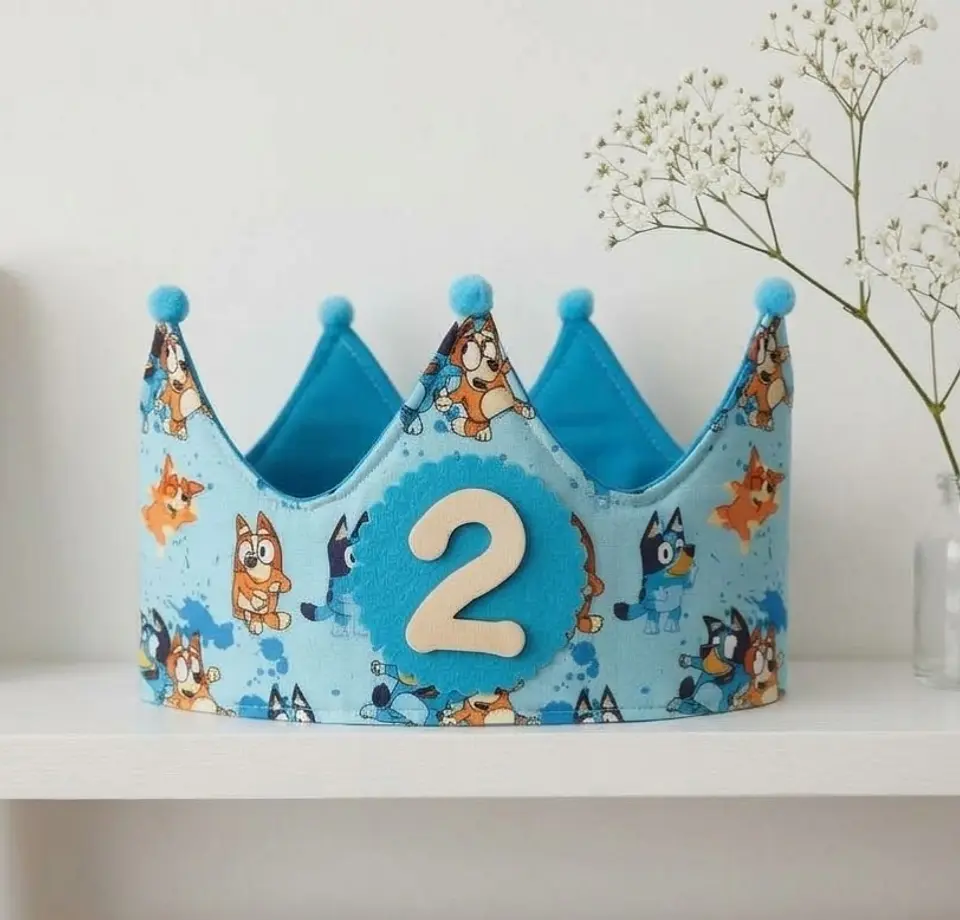 Corona de cumpleaños Bluey azul  1