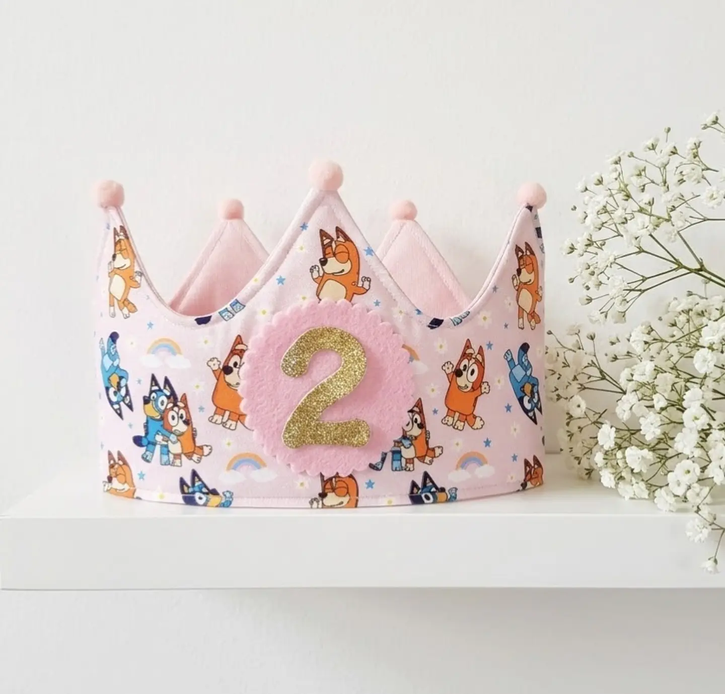 Corona de cumpleaños Bluey rosa 1