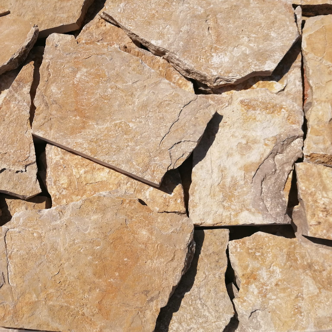 Laje em pedra rustica para revestimento | Portela 1