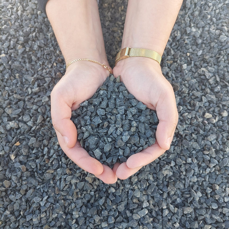 Brita Preta Decorativa 2