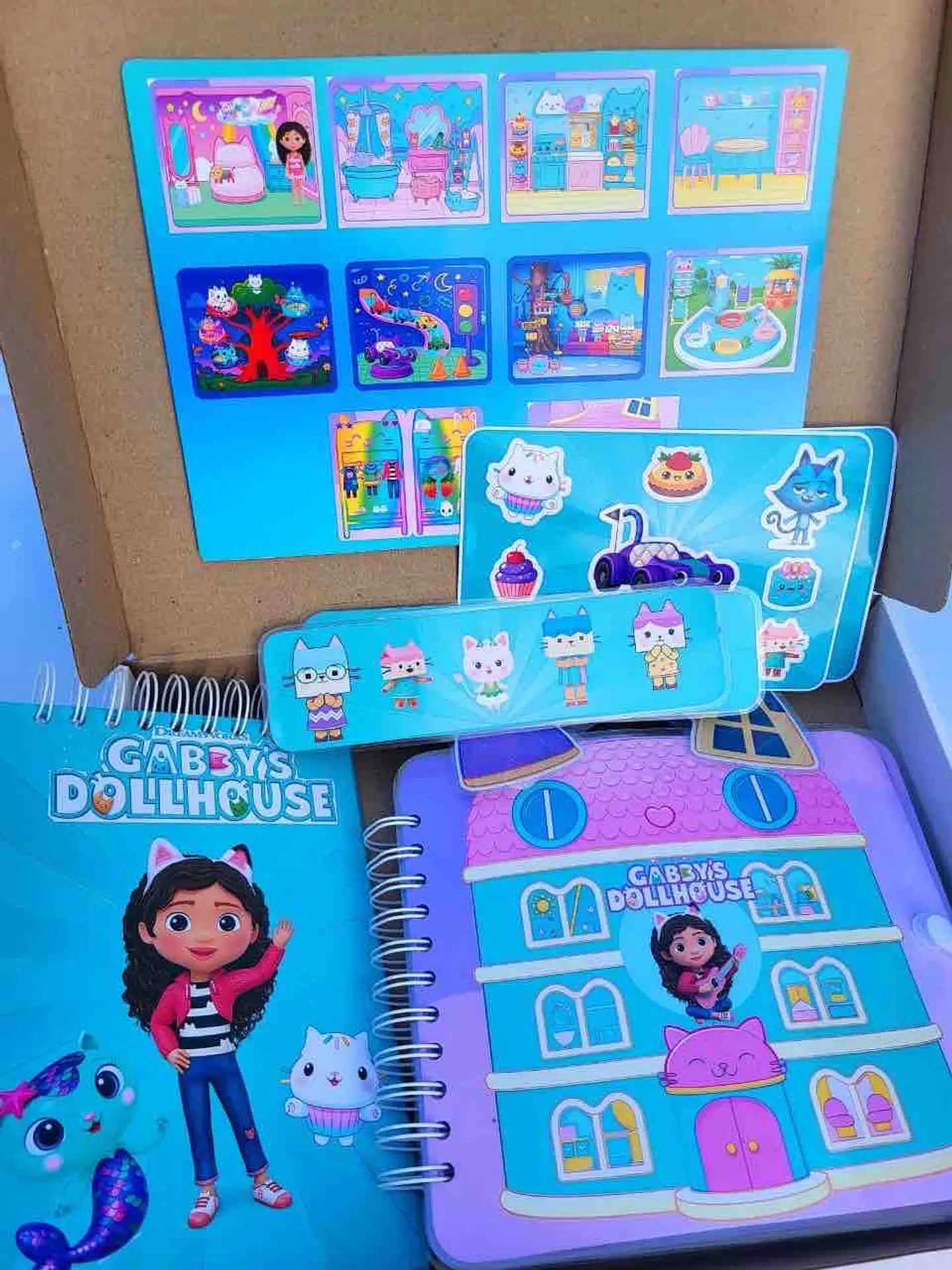 SET GABBY CASA DE MUÑECAS OREJITAS 10