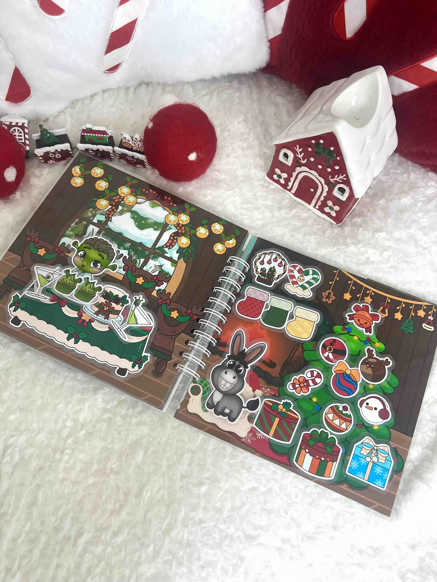 BOX NAVIDAD SHERK 21 CM 9