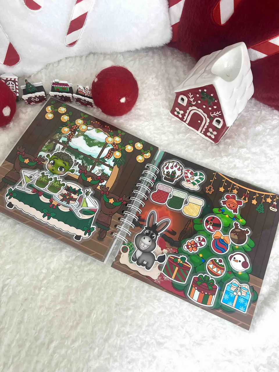 BOX NAVIDAD SHERK 21 CM 9