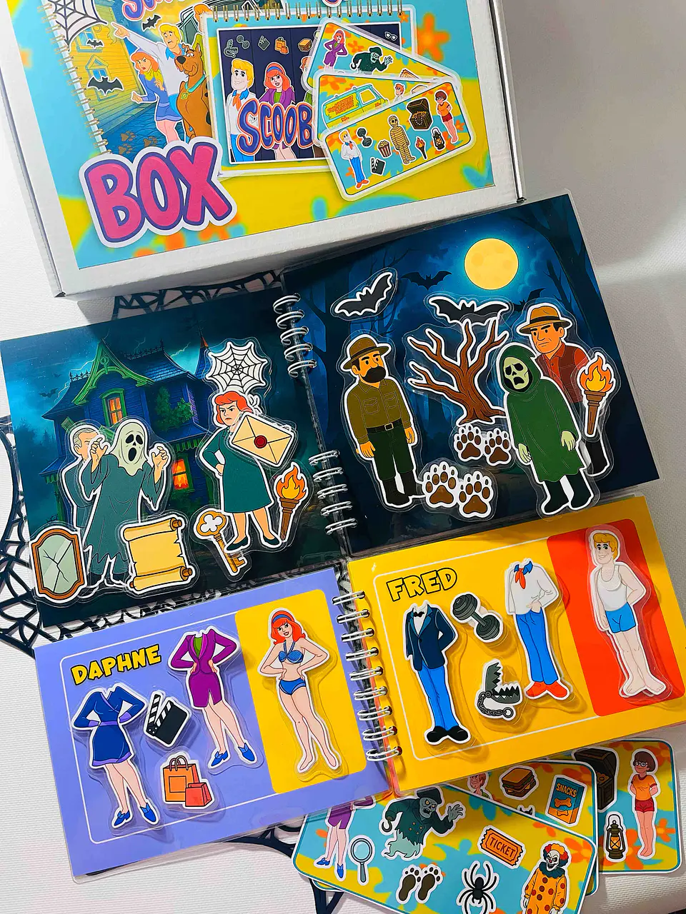 SCOOBY-DOO BOX 4