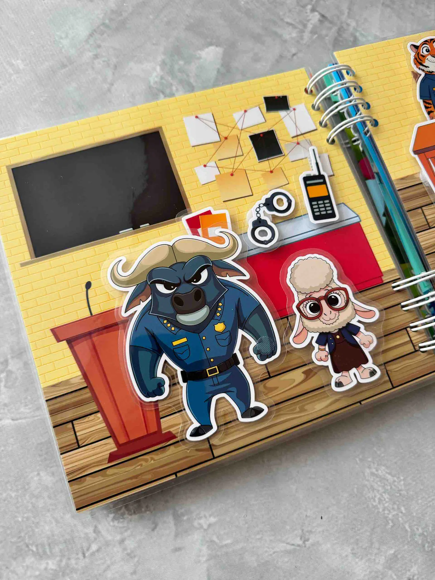 BOX ZOOTOPIA 3 18