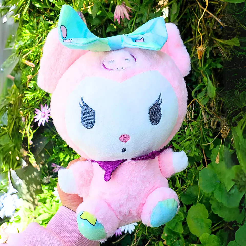 Peluche Hello Kitty Kuromi 1