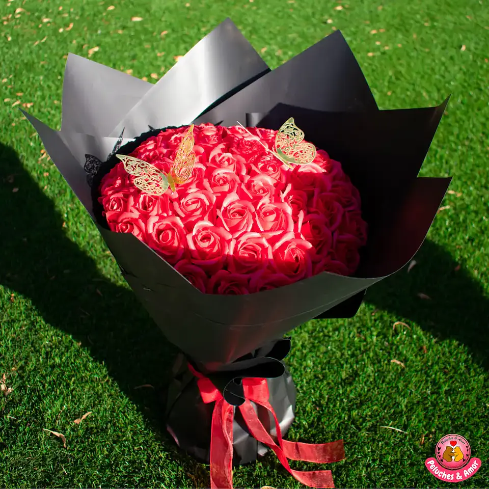 Ramo de 50 Rosas Eternas Rojo 1