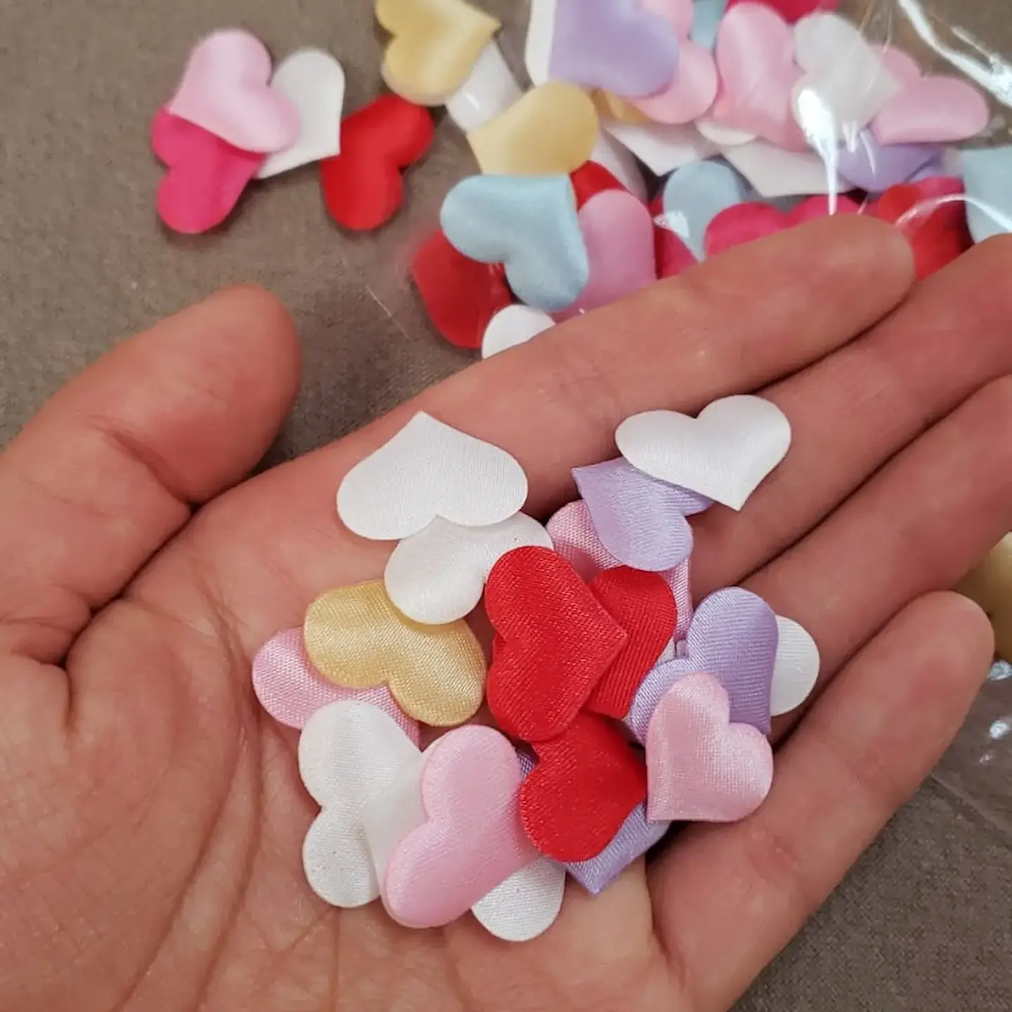 100 Uds Mini Corazones 2