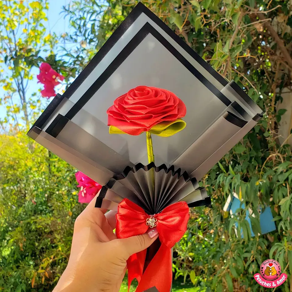 Rosa Eterna de Cinta de Satín - Rojo | Hecho a Mano 3