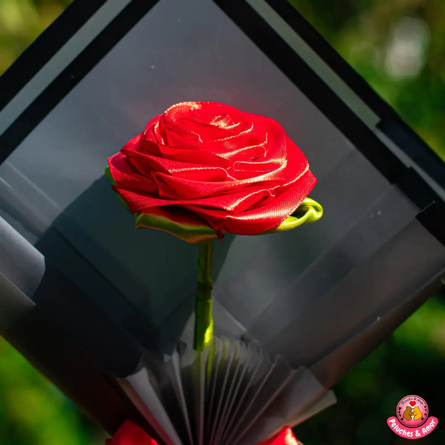 Rosa Eterna de Cinta de Satín - Rojo | Hecho a Mano 2